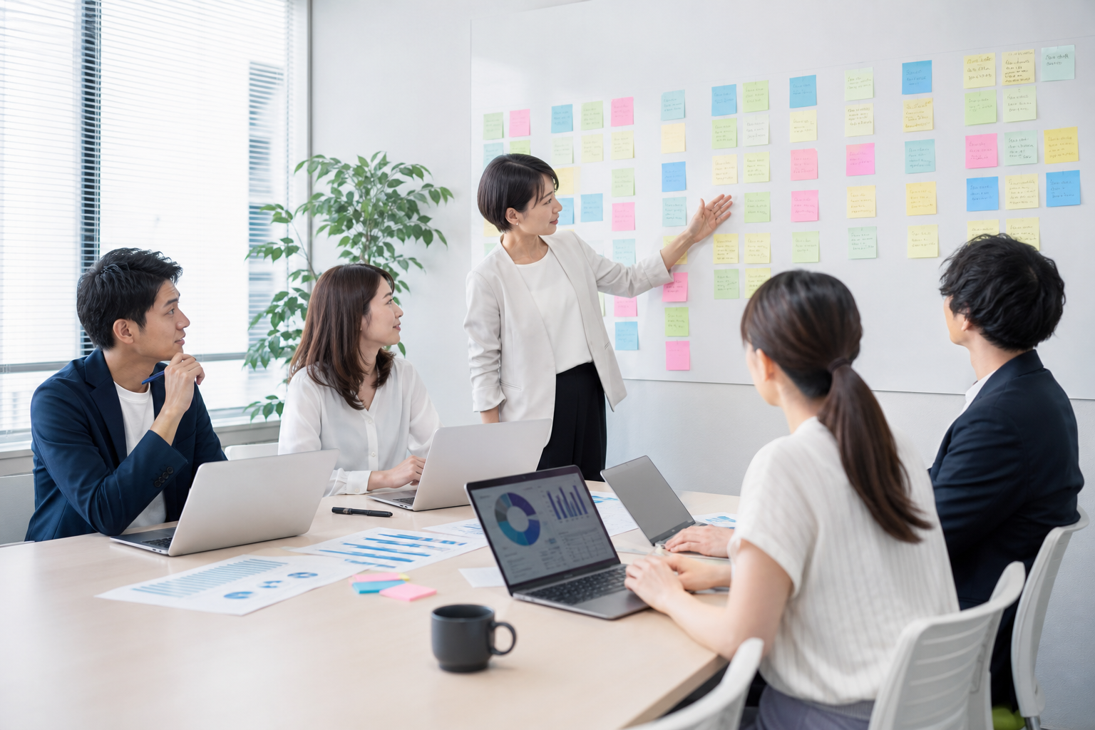 月次でFAQを増やす運用イメージ